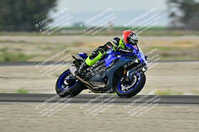 media/Apr-18-2025-TrackDaz (Fri) [[45f5874c44]]/C Group/Session 1 (Turn 7)/